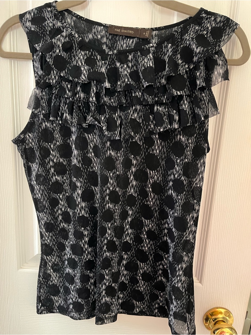 The Limited Black & White Textured Ruffle Tank Sz small